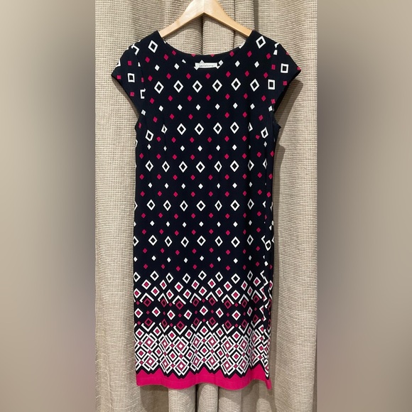 Liz Claiborne Dresses & Skirts - Liz Claiborne Black Diamond Design Sheath Dress, Size Medium